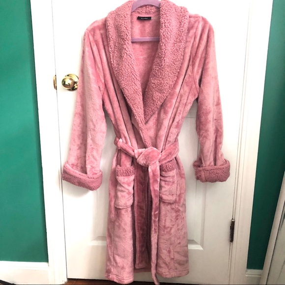 Natori plush 3/4 length robe mauve , large - Picture 9 of 9
